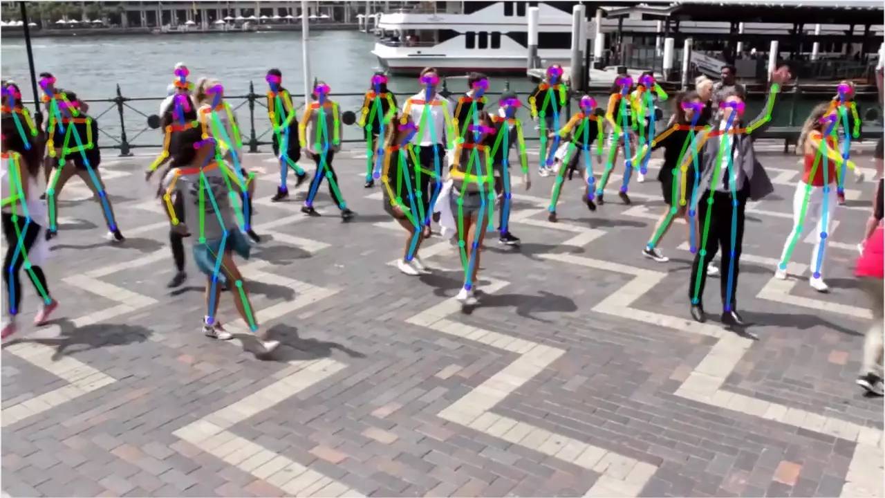时尚奥斯卡：谷爱凌穿泡泡机Lisa穿3D建模手臂碧昂丝穿人体骨骼(图1)